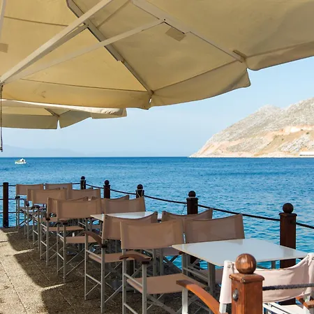 Nireus Hotel 2*