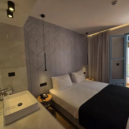Hotel Nireus