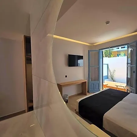 Hotel Nireus