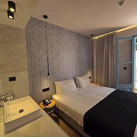 Hotel Nireus