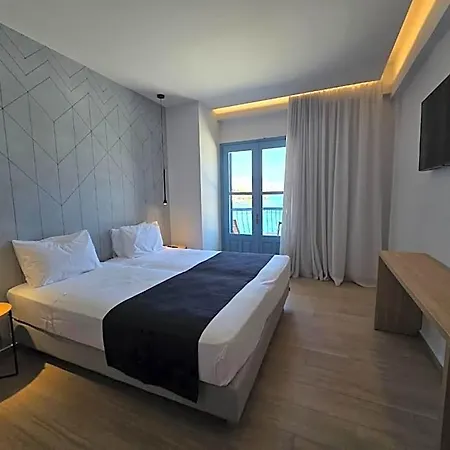 Hotel Nireus 2*