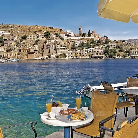 Nireus Hotel 2*