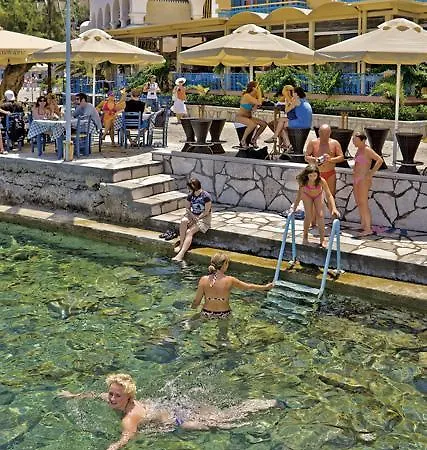 Nireus Hotel 2*
